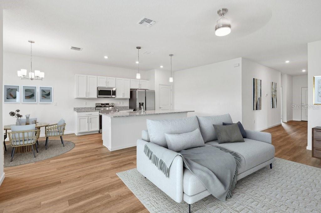 PINE LAKES - Residential
