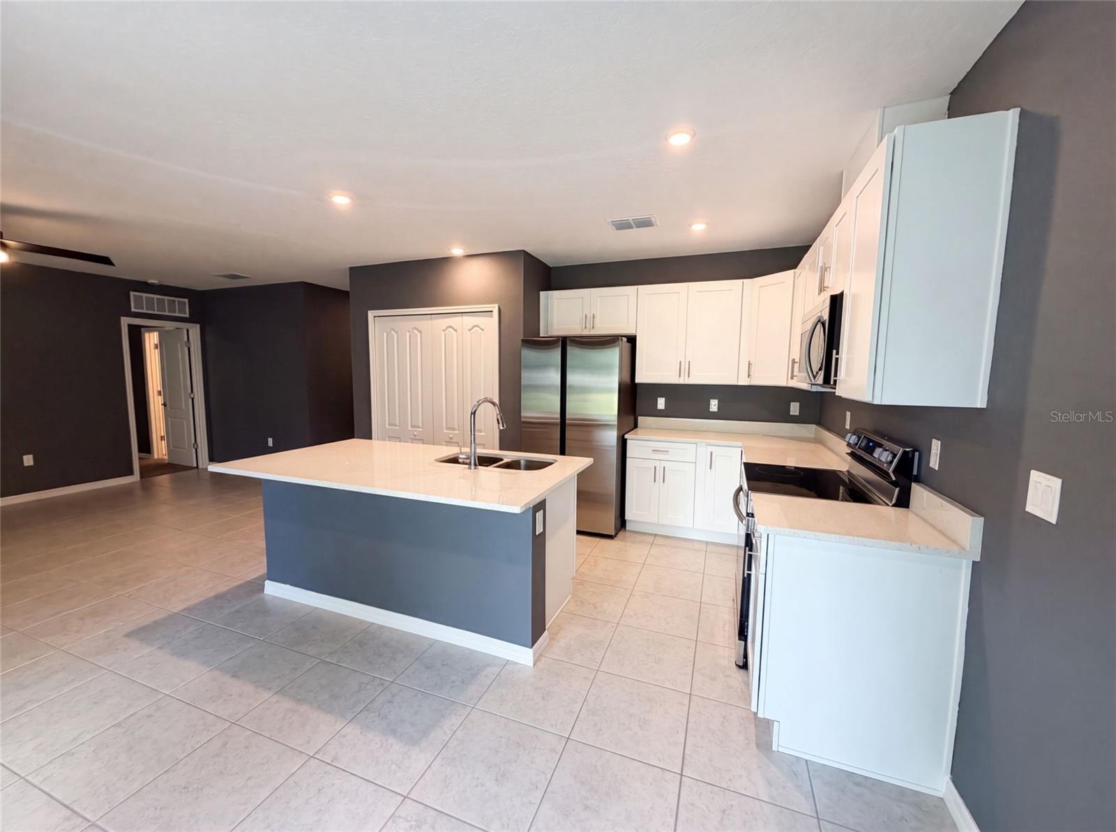 HIGHRIDGE ESTATES - Residential