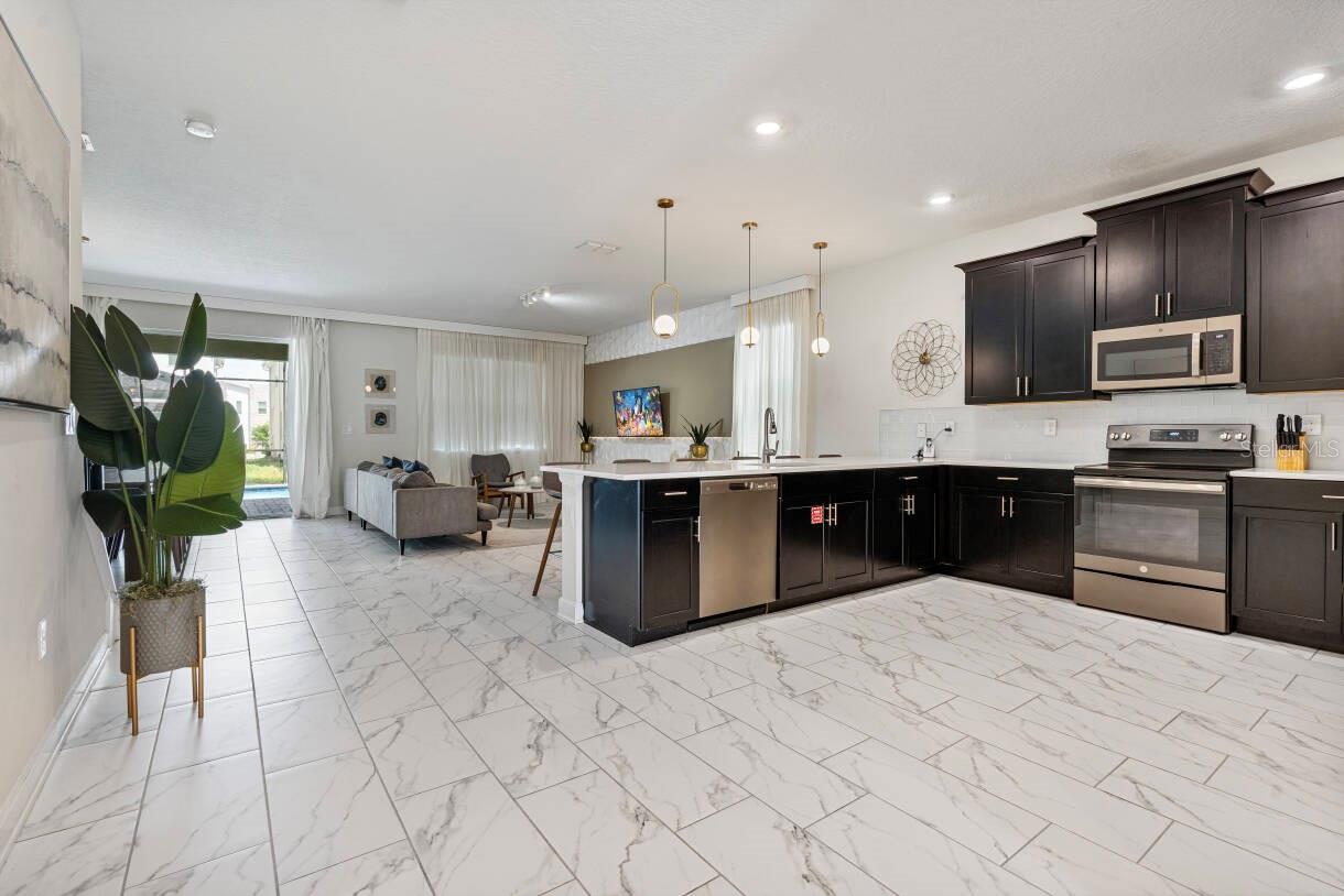 COVE AT STOREY LAKE II - Residential