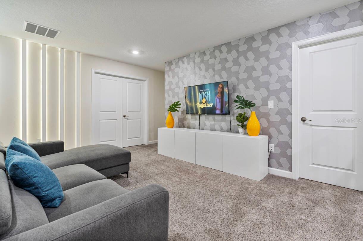 COVE AT STOREY LAKE II - Residential