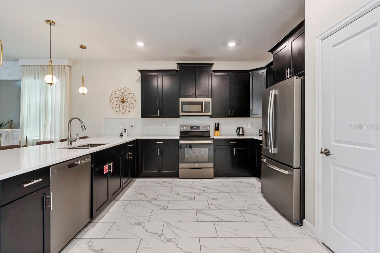 COVE AT STOREY LAKE II - Residential
