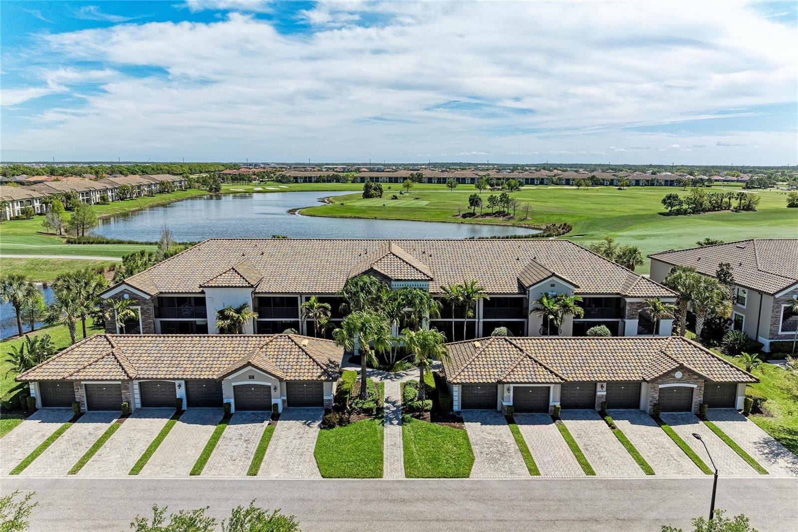 LAKEWOOD NATIONAL - Residential