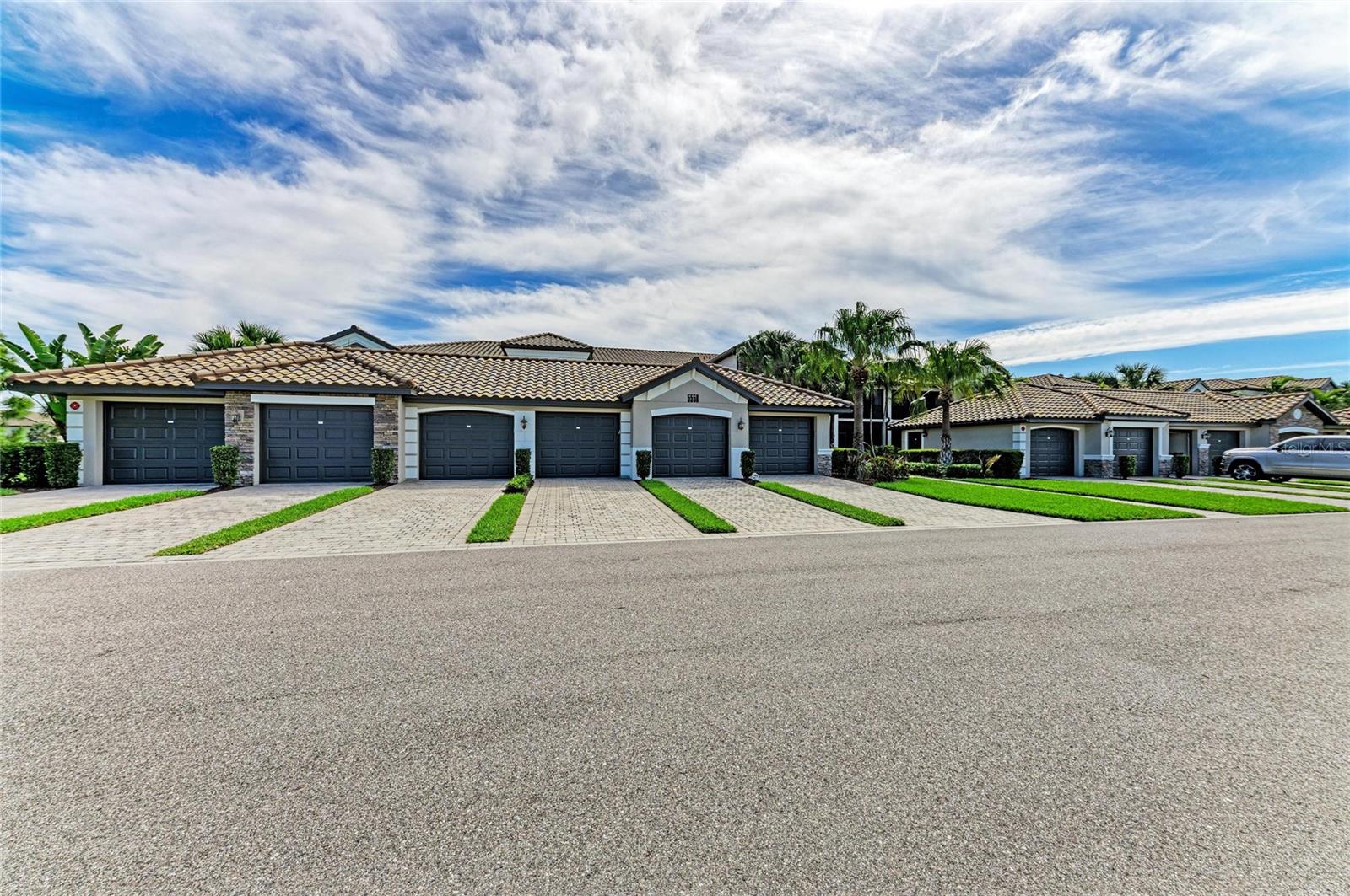 LAKEWOOD NATIONAL - Residential
