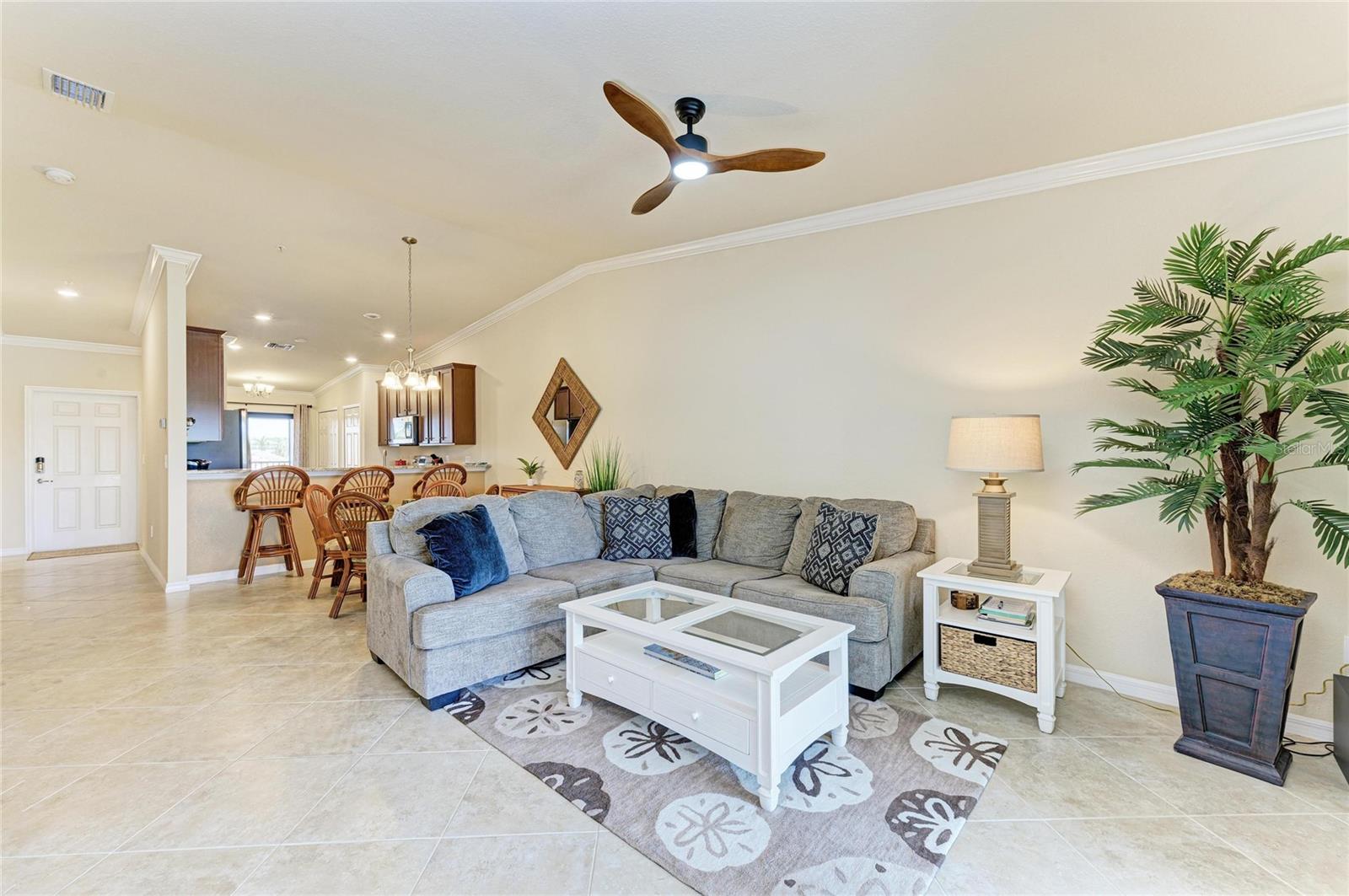 LAKEWOOD NATIONAL - Residential