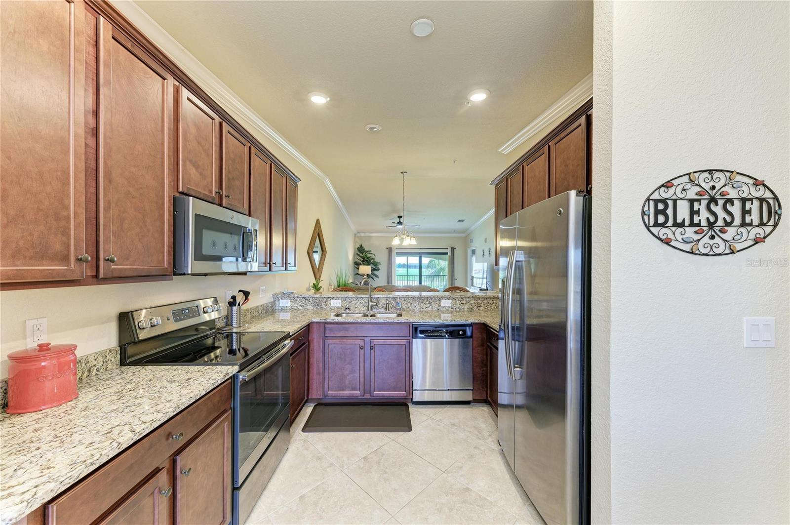 LAKEWOOD NATIONAL - Residential