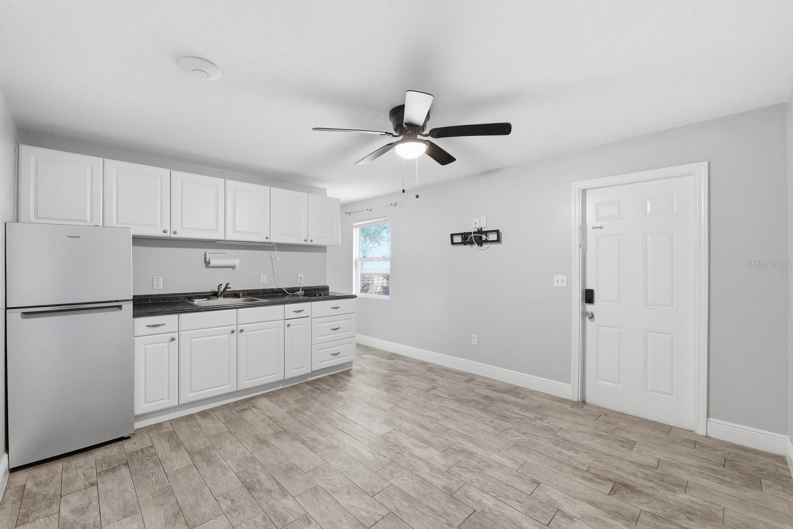 UNPLATTED - Residential Lease