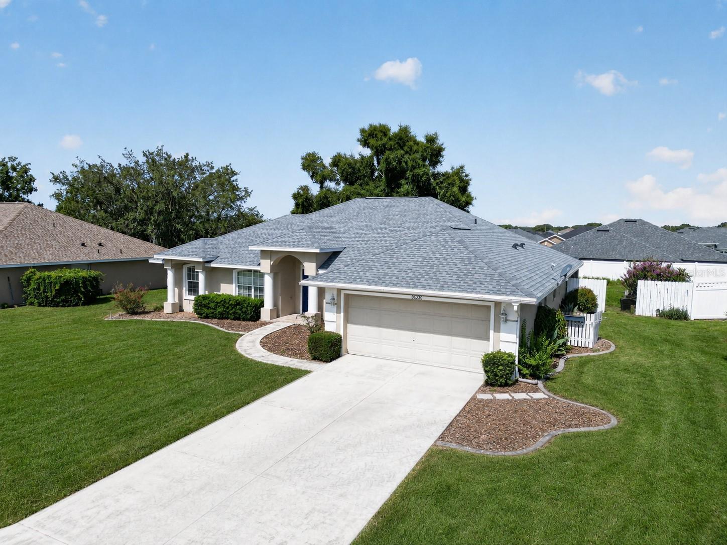 BENT TREE - Residential