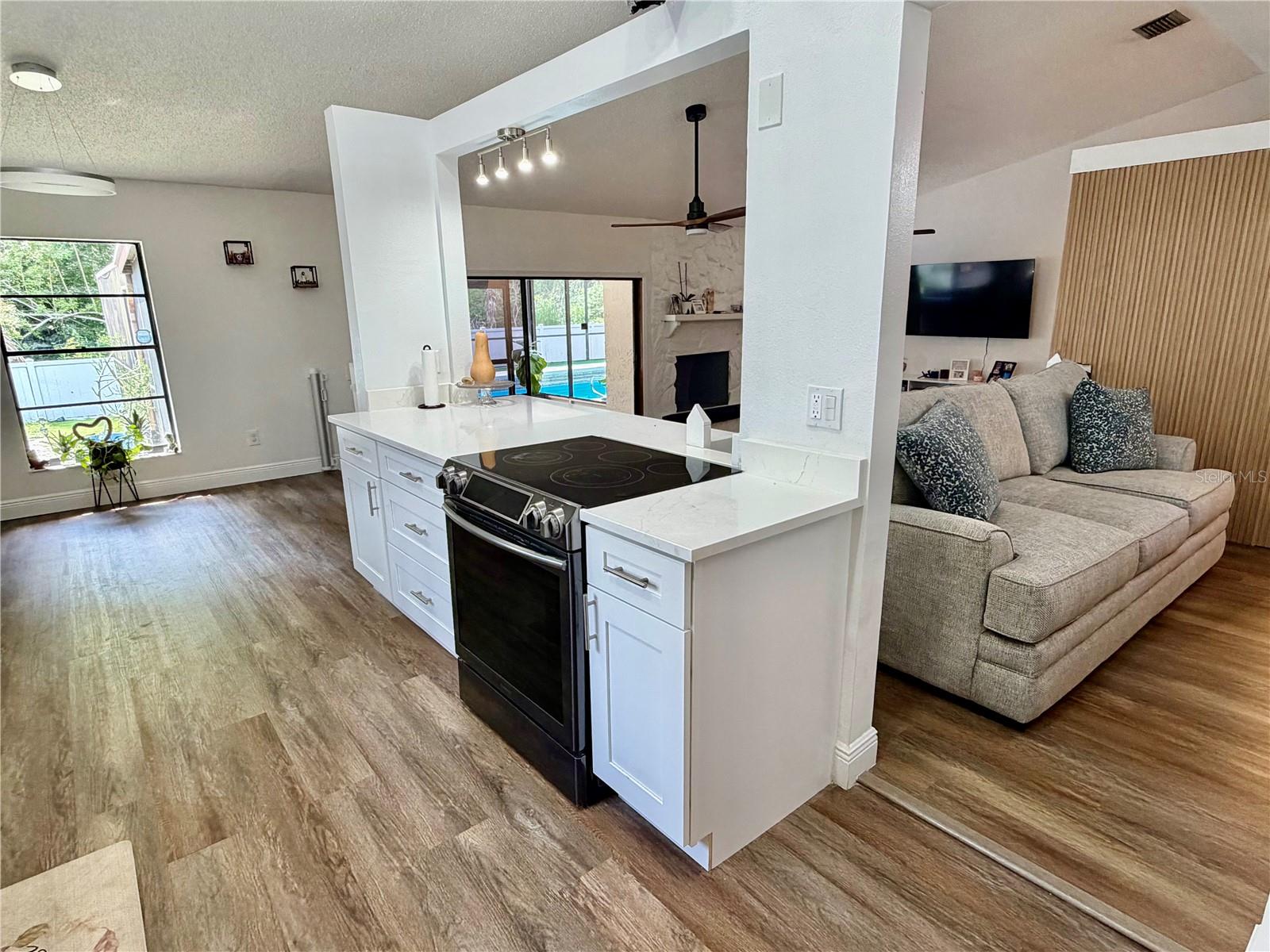 COUNTRY PLACE UNIT VI - Residential