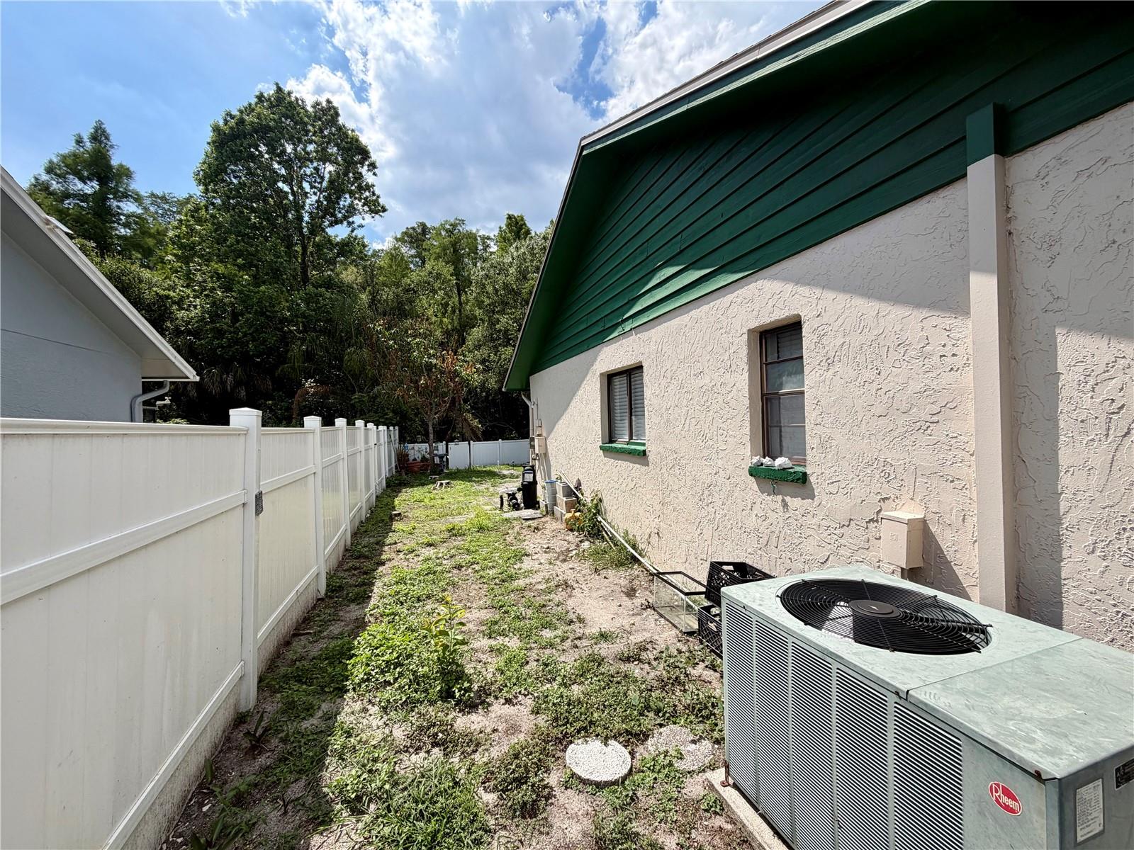COUNTRY PLACE UNIT VI - Residential