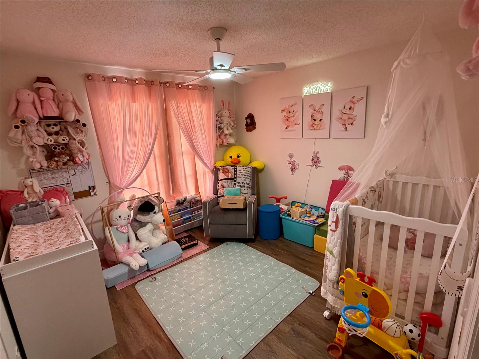 COUNTRY PLACE UNIT VI - Residential