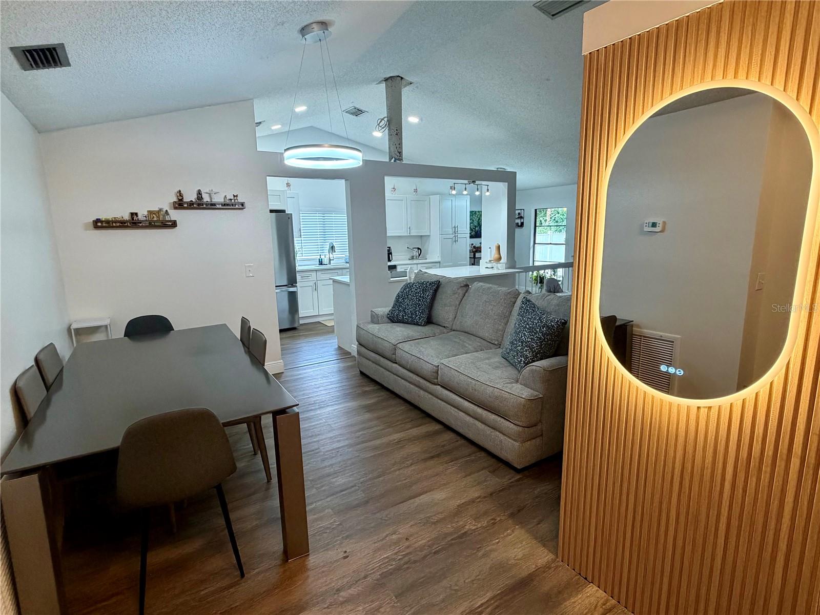 COUNTRY PLACE UNIT VI - Residential
