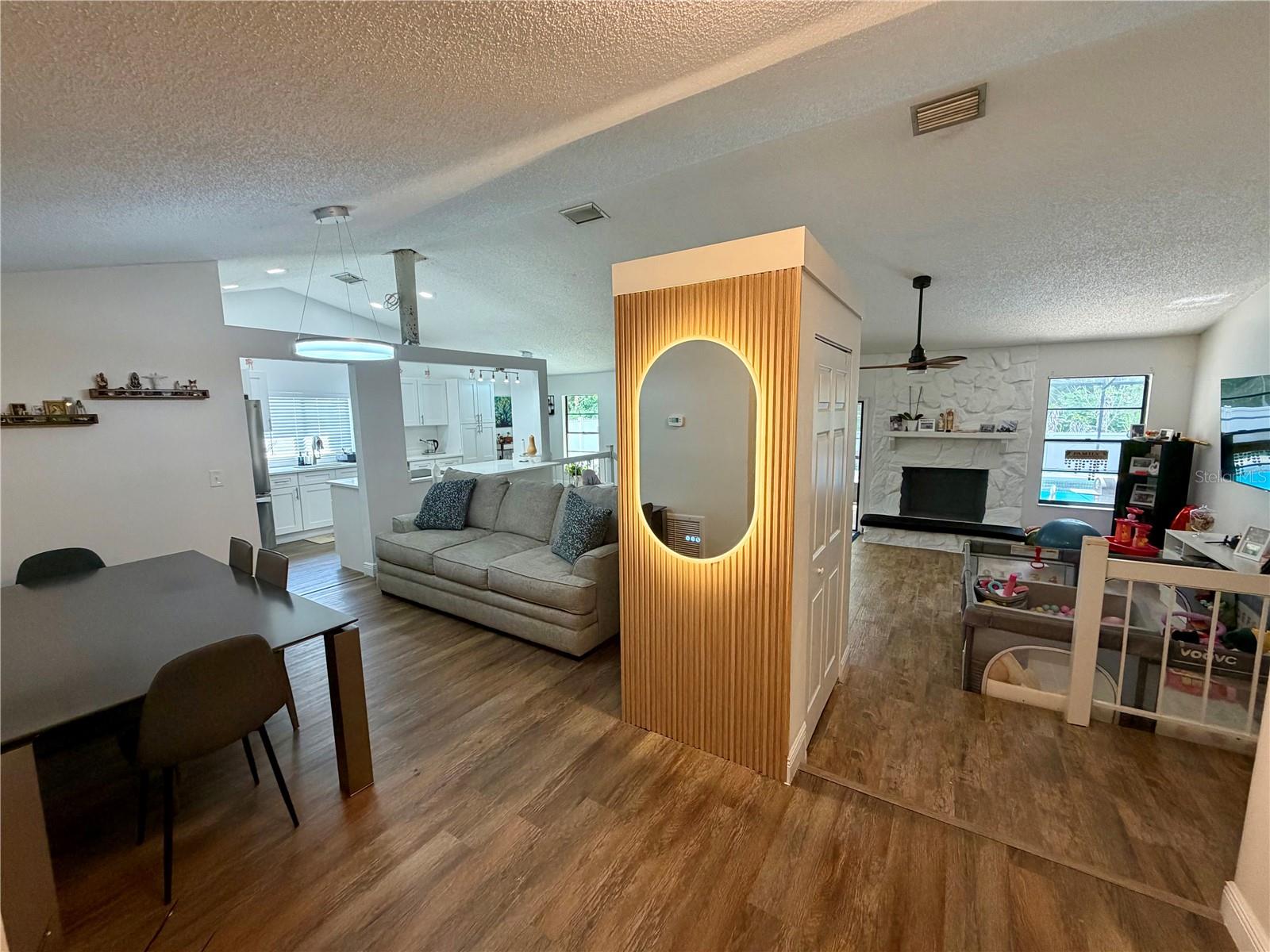 COUNTRY PLACE UNIT VI - Residential