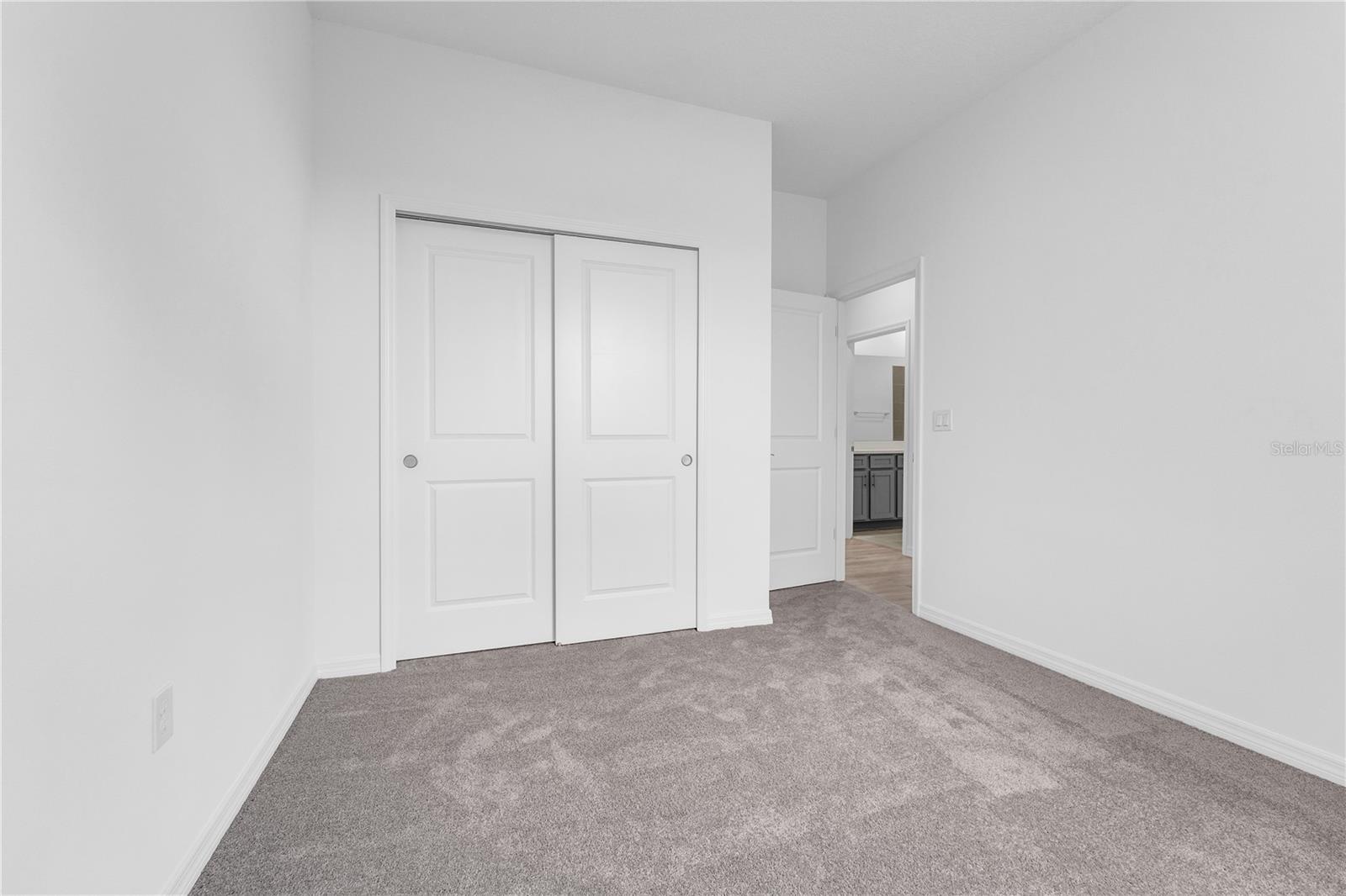 RESERVE AT COUNTRY CLUB LAKES ESTATES - Residential