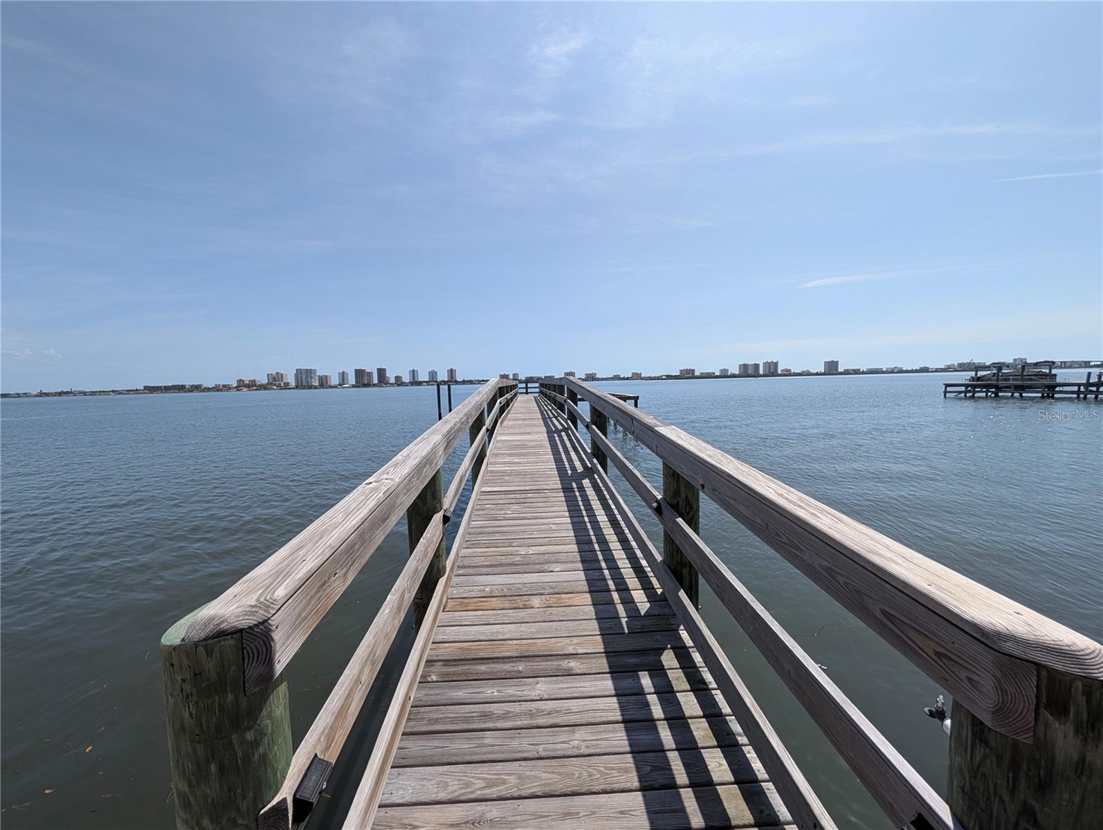 HALIFAX LANDING - Residential
