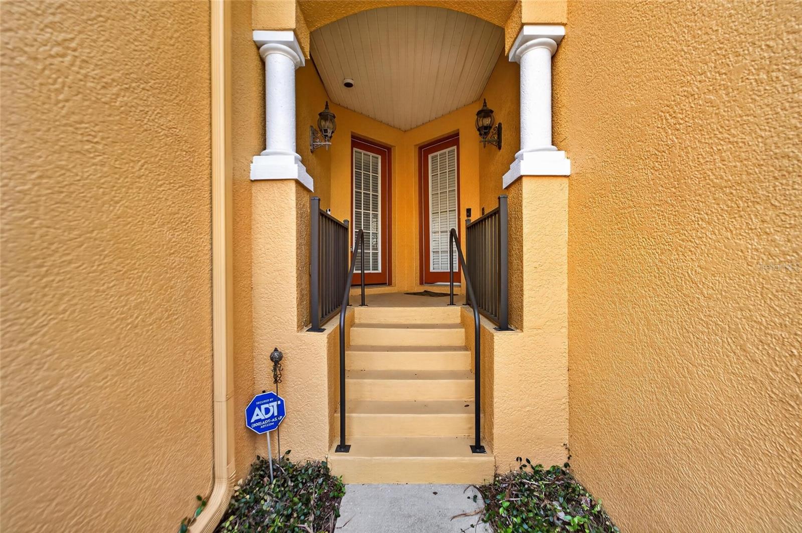 BRISA DEL MAR TWNHMS - Residential