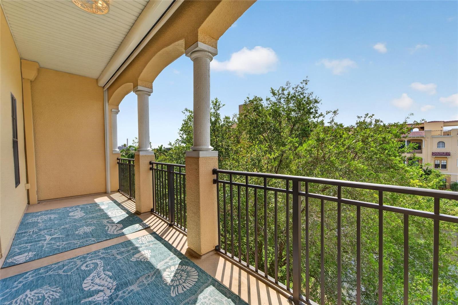 BRISA DEL MAR TWNHMS - Residential
