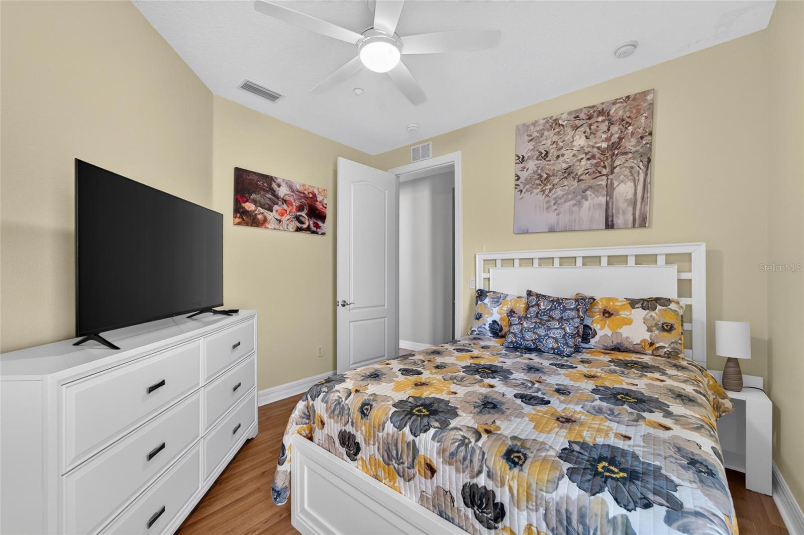 BRISA DEL MAR TWNHMS - Residential