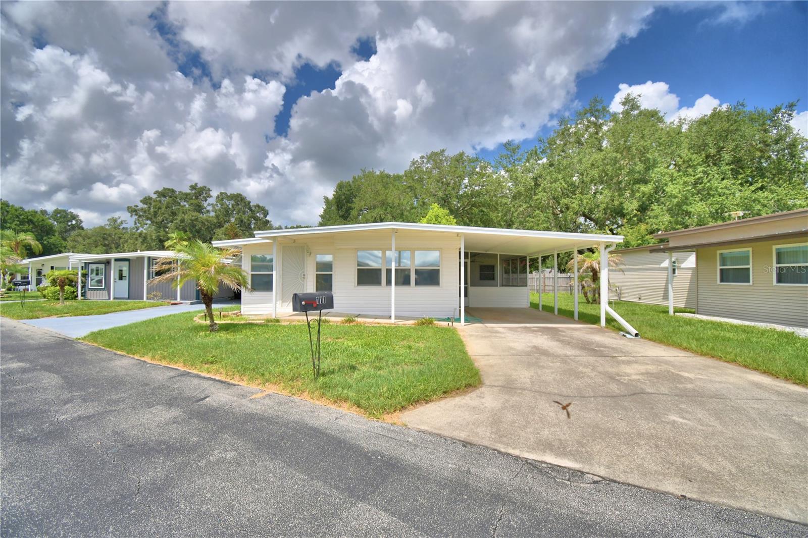 ARIANA SHORES MHP - Residential