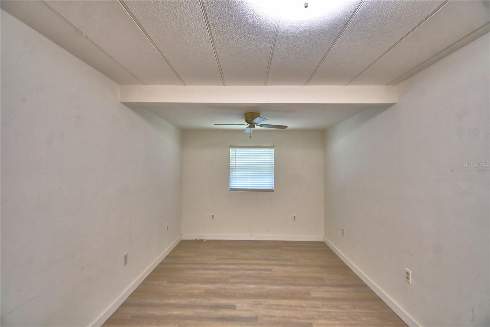 ARIANA SHORES MHP - Residential