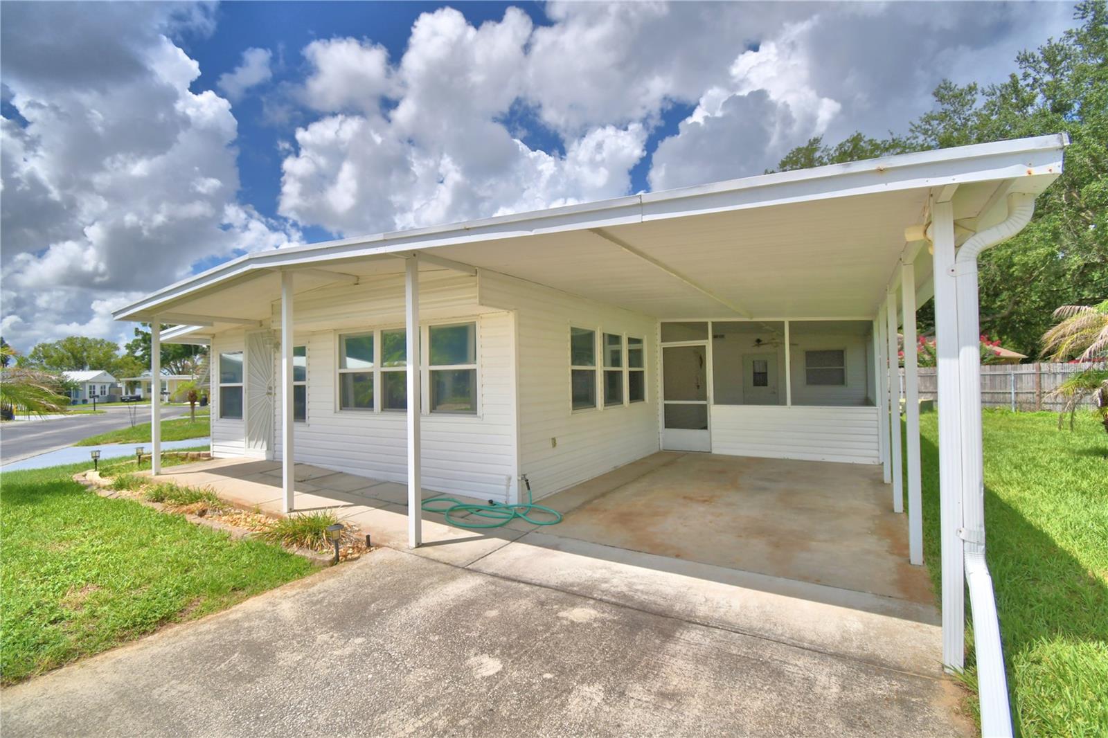 ARIANA SHORES MHP - Residential