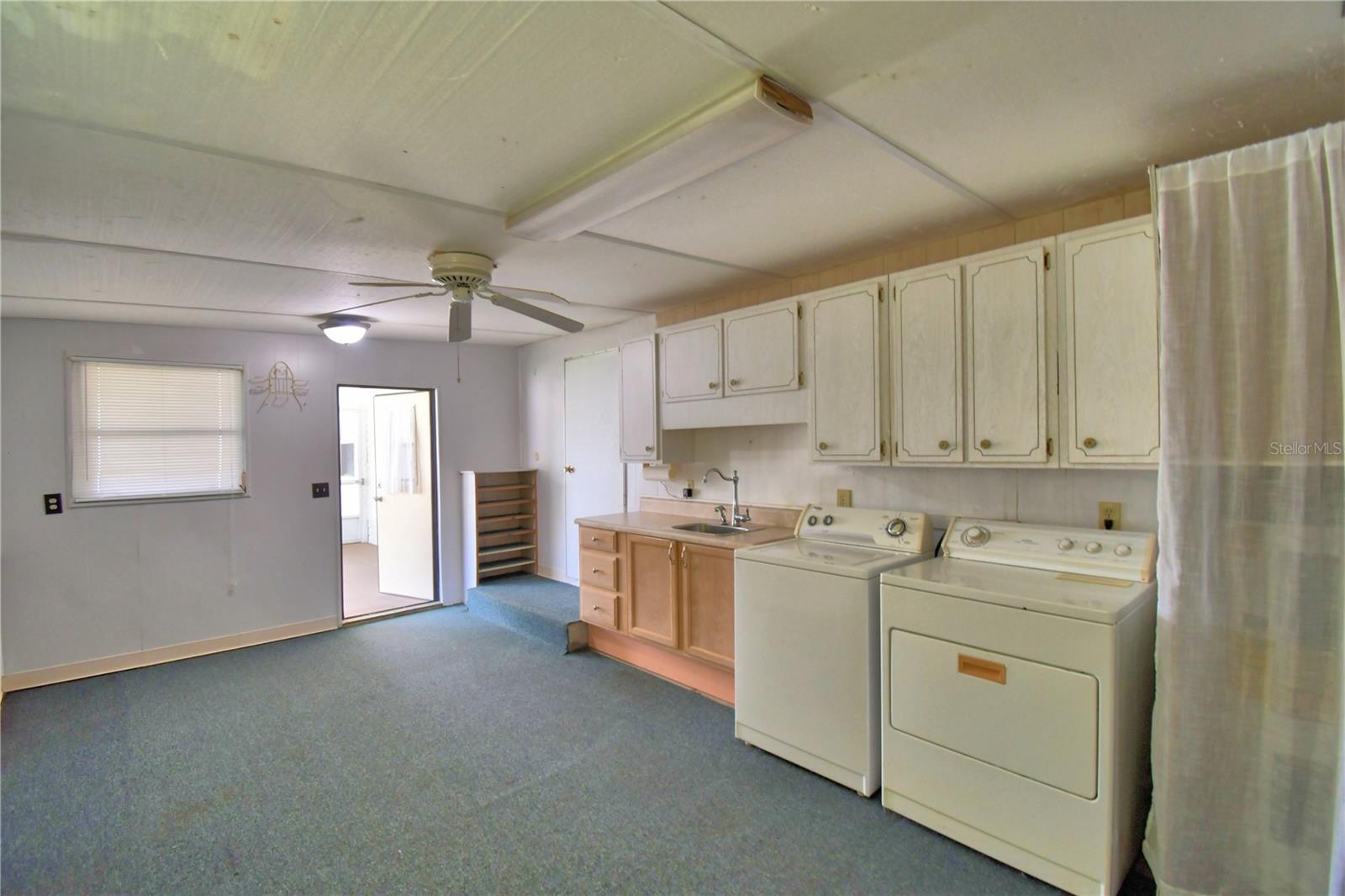 ARIANA SHORES MHP - Residential