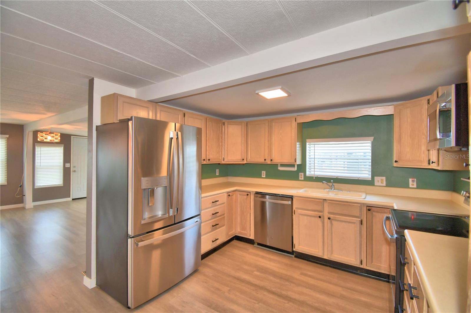 ARIANA SHORES MHP - Residential