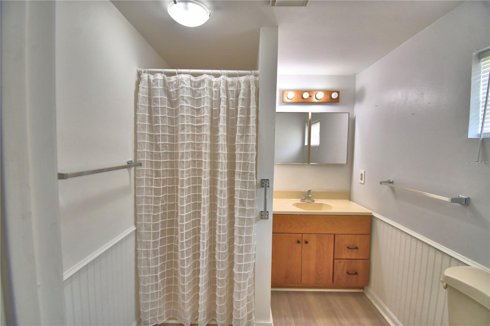 ARIANA SHORES MHP - Residential