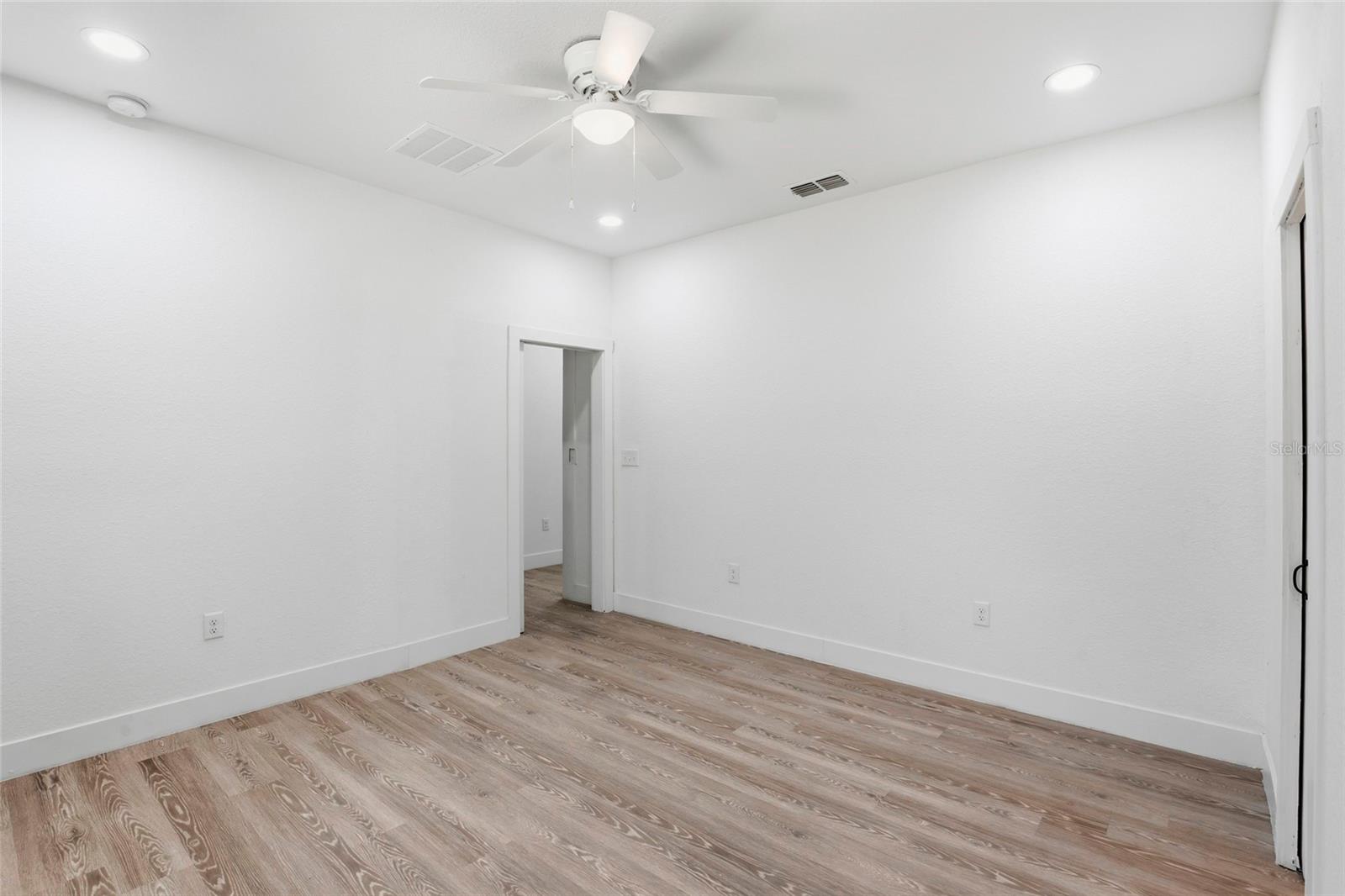 INTERLACHEN LAKES ESTATES - Residential
