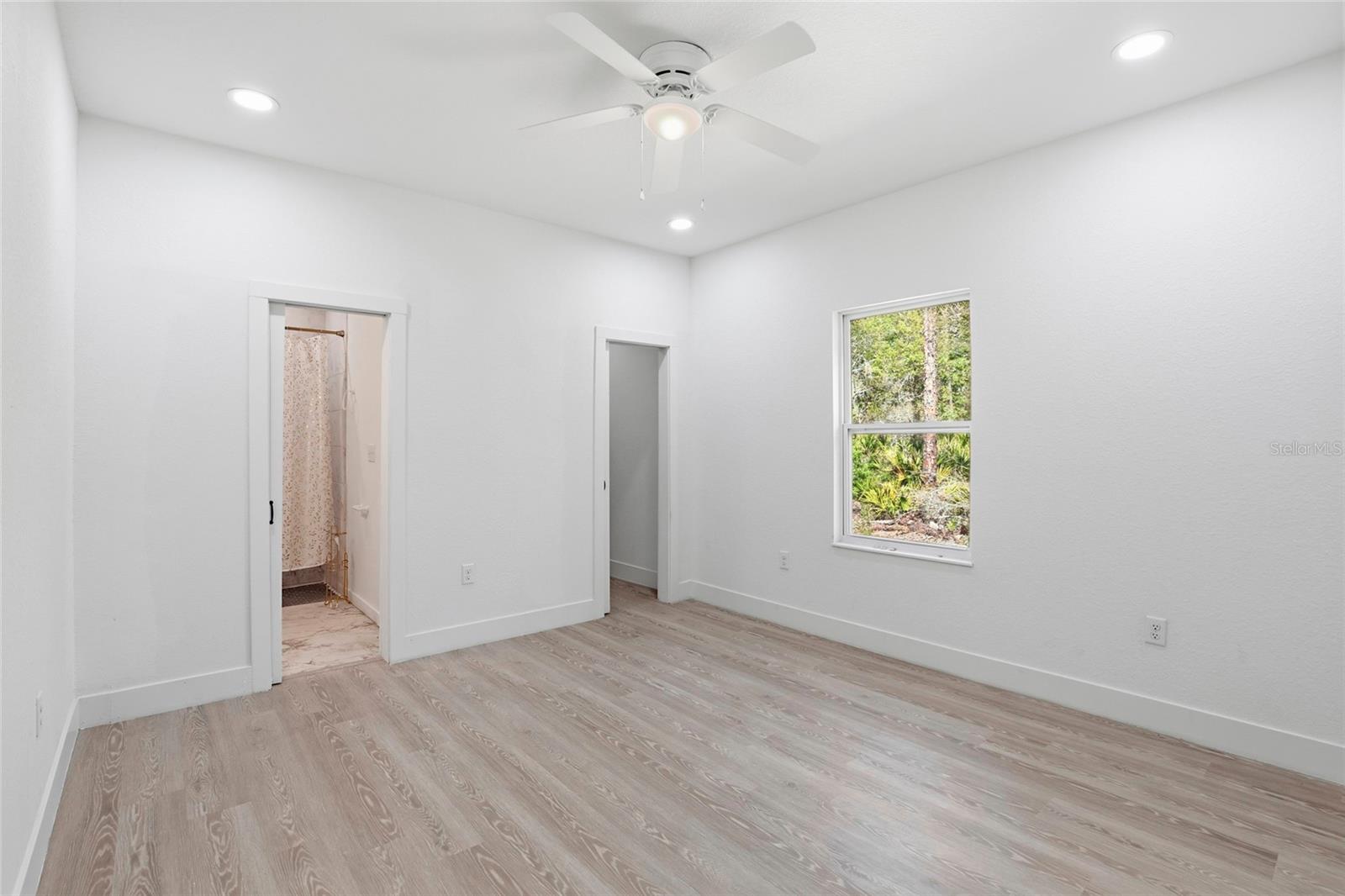 INTERLACHEN LAKES ESTATES - Residential