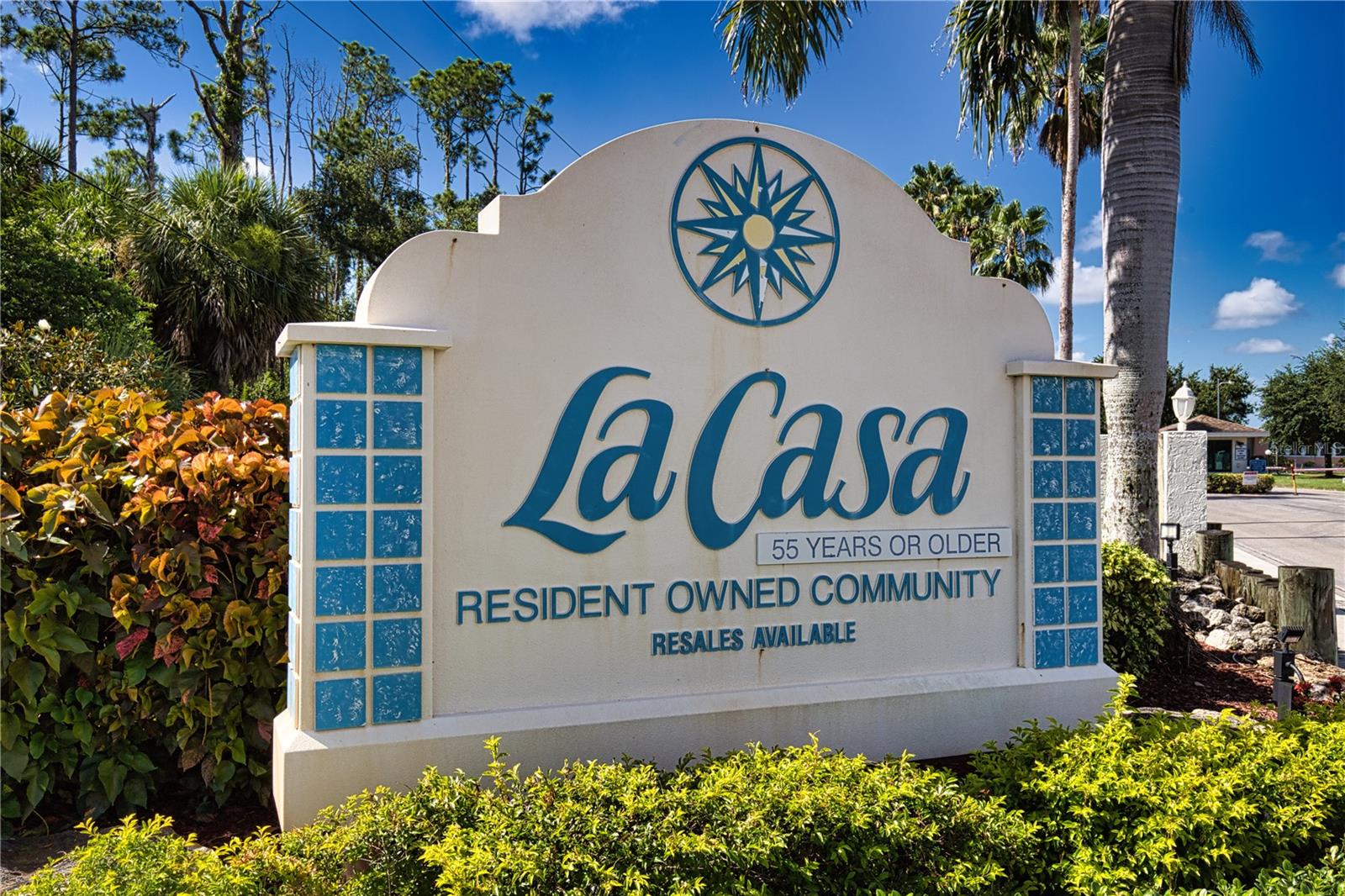 LA CASA MHP CO-OP - Residential