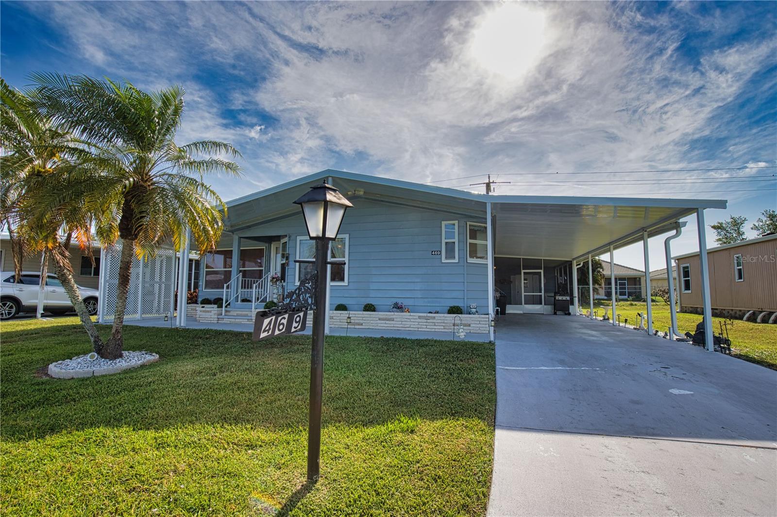 LA CASA MHP CO-OP - Residential