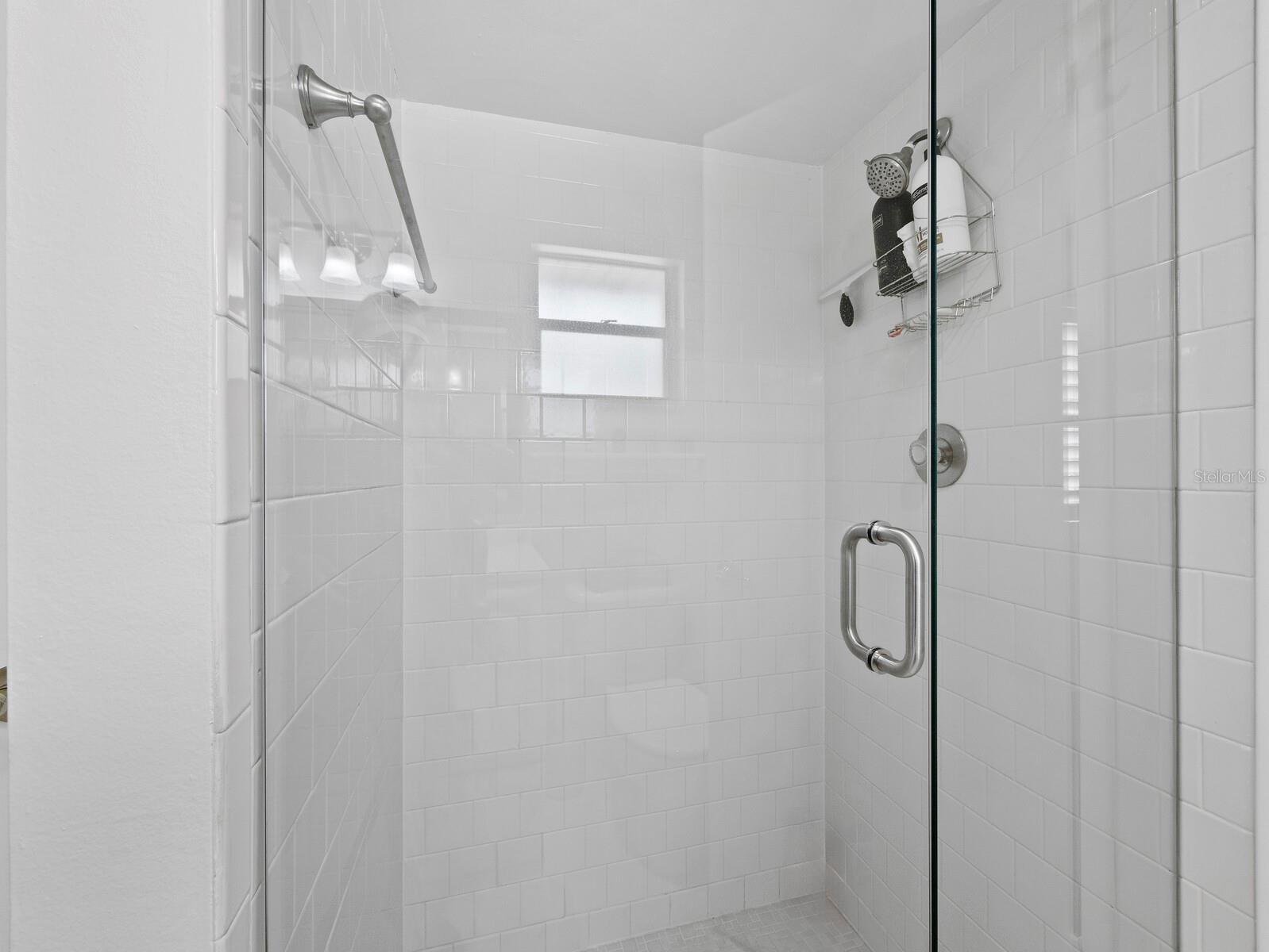 GLEN OAKS RIDGE VILLAS 1 - Residential