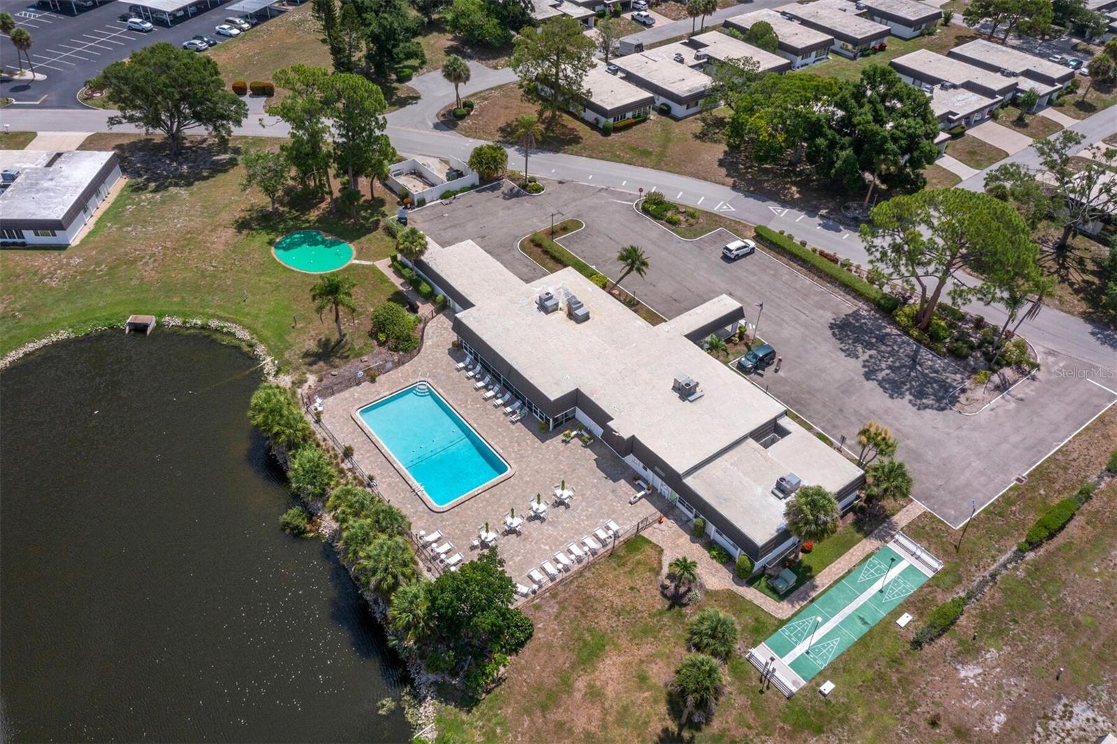 GLEN OAKS RIDGE VILLAS 1 - Residential