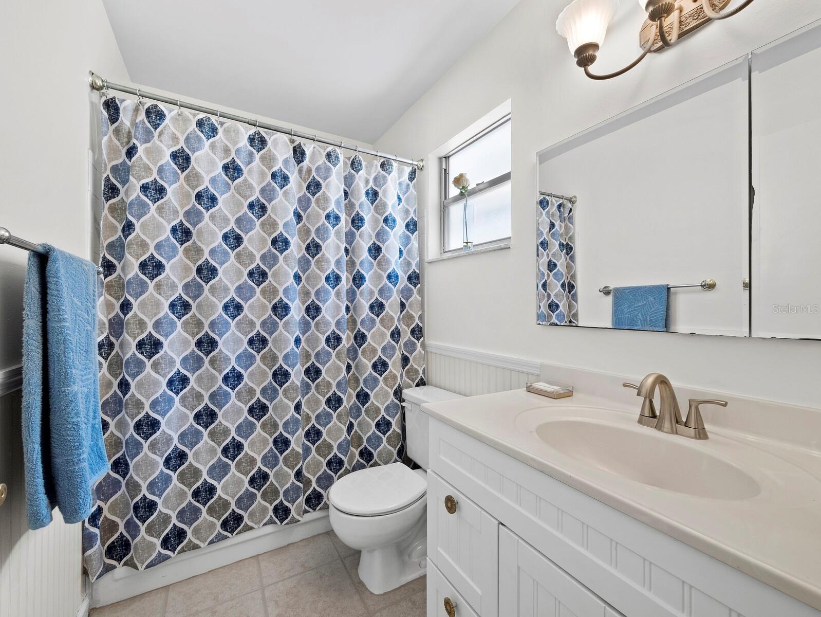 GLEN OAKS RIDGE VILLAS 1 - Residential