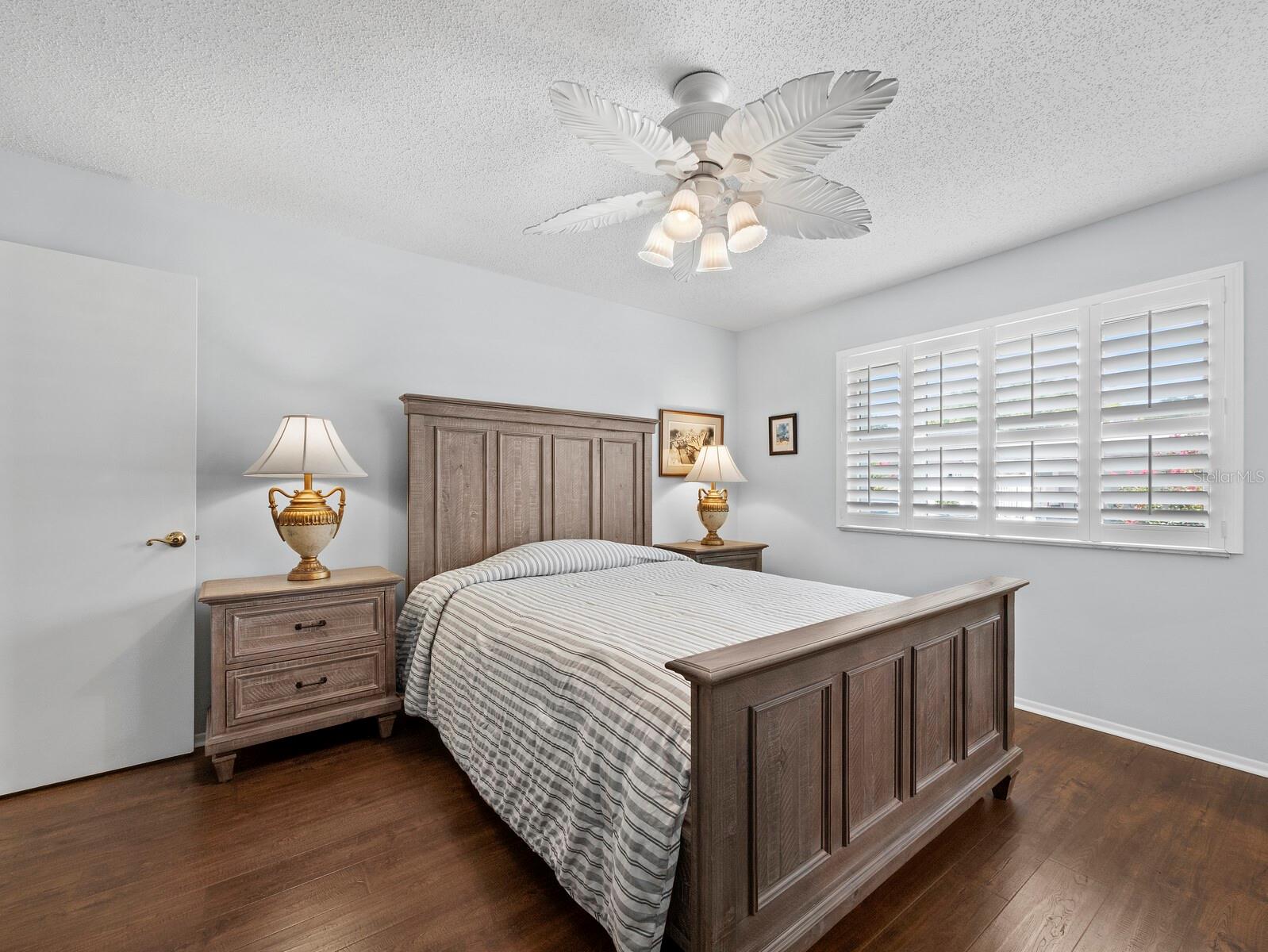 GLEN OAKS RIDGE VILLAS 1 - Residential