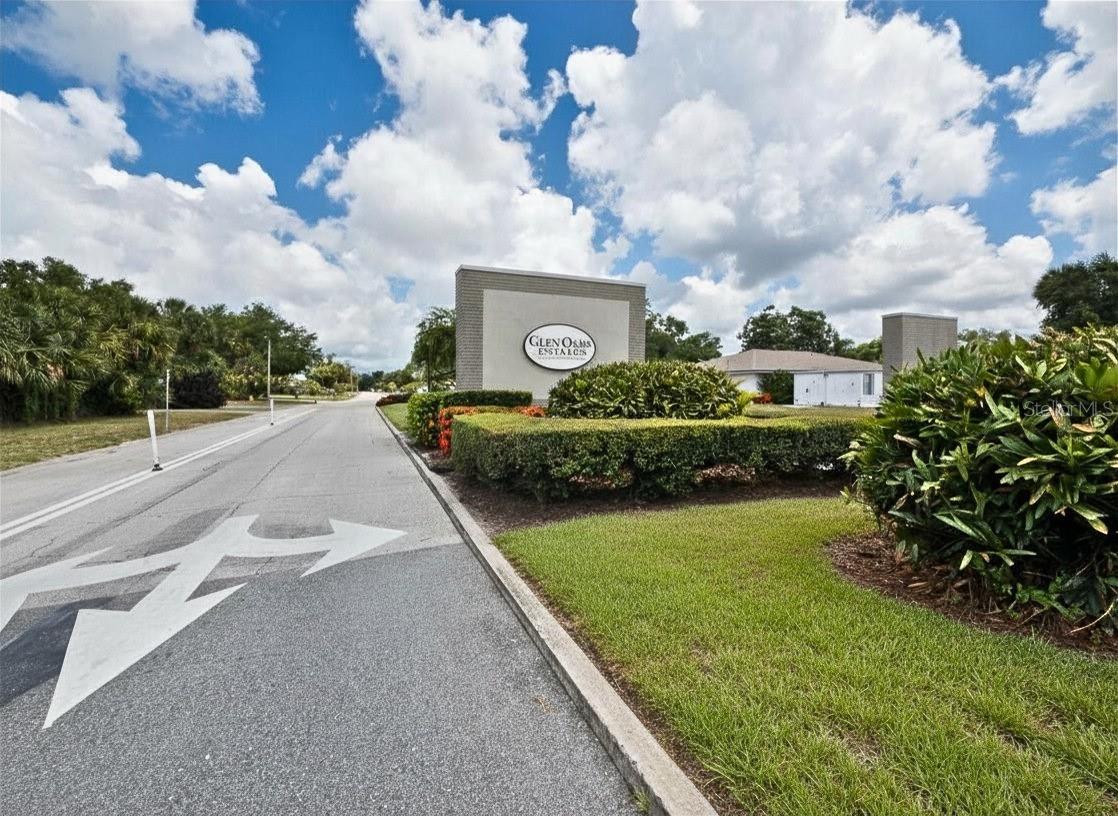 GLEN OAKS RIDGE VILLAS 1 - Residential