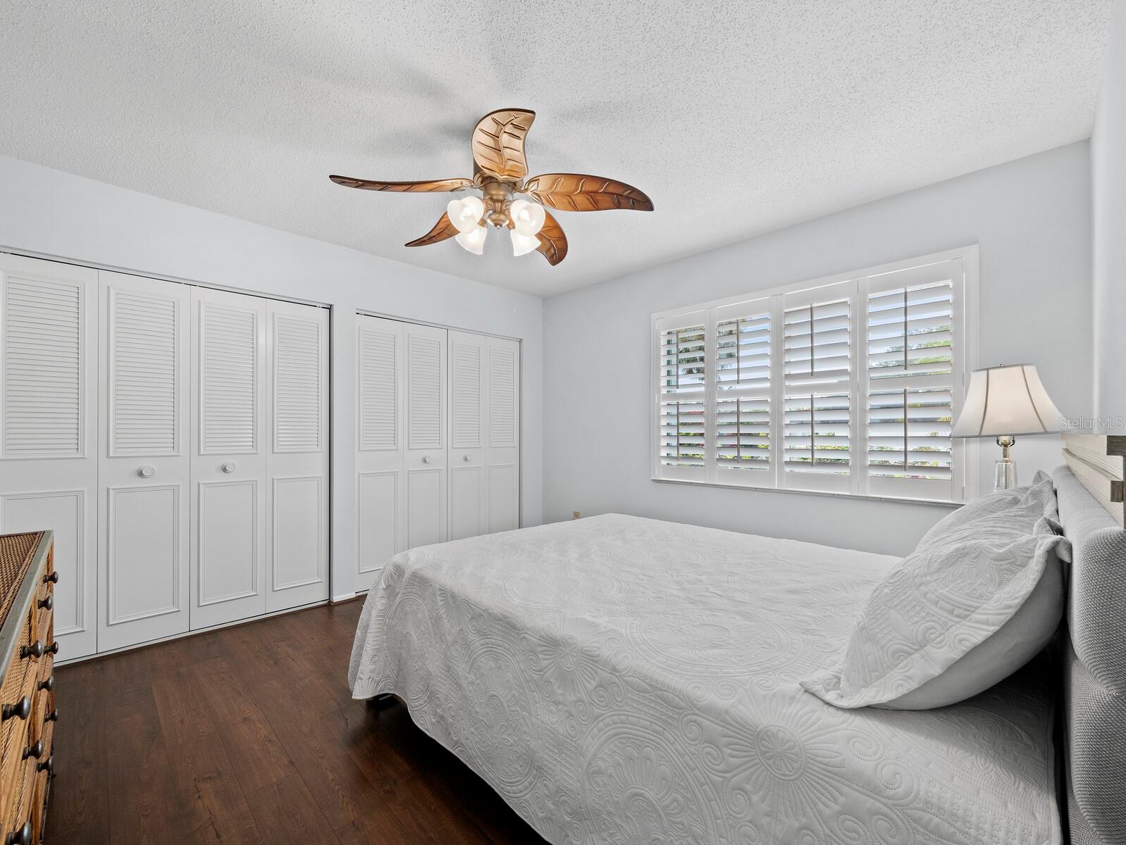 GLEN OAKS RIDGE VILLAS 1 - Residential