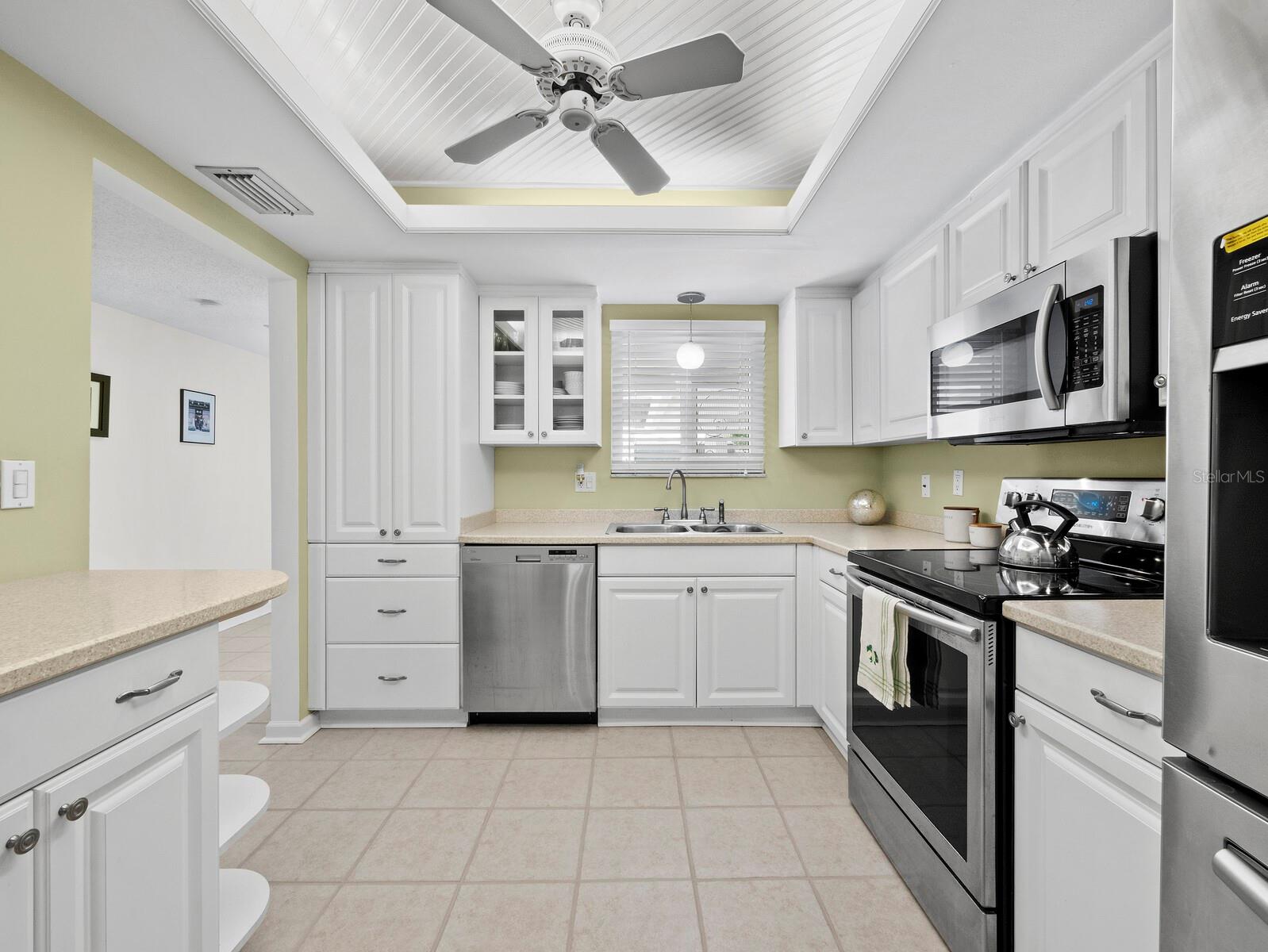 GLEN OAKS RIDGE VILLAS 1 - Residential
