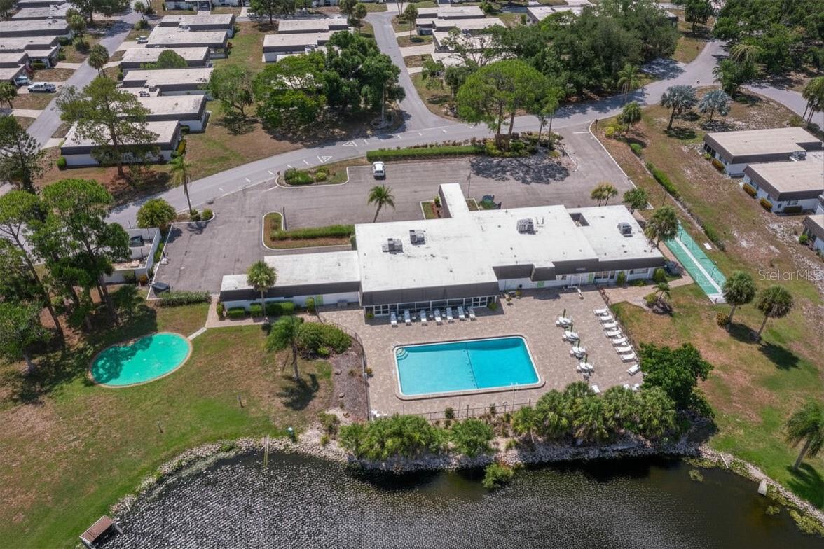 GLEN OAKS RIDGE VILLAS 1 - Residential