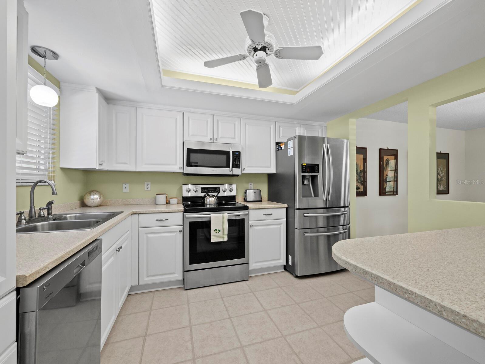 GLEN OAKS RIDGE VILLAS 1 - Residential