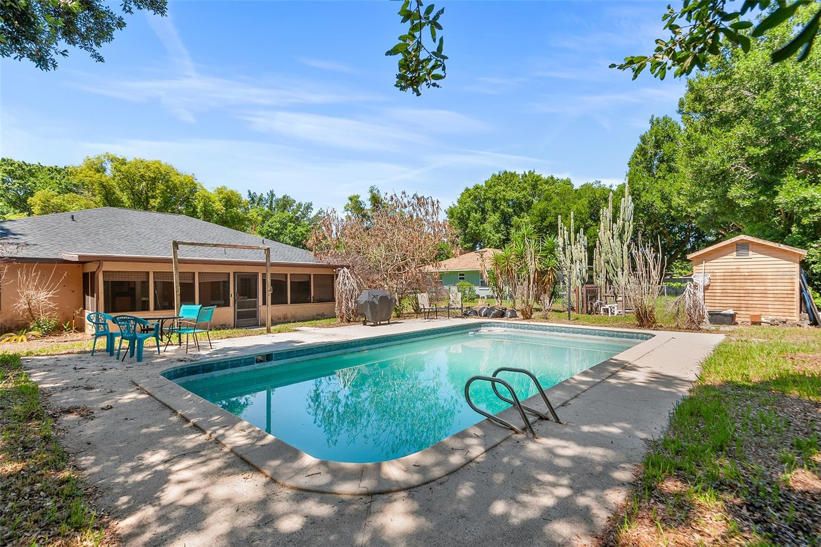 VAN LAKES - Residential