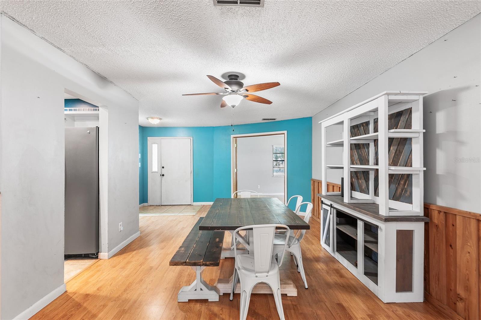 VAN LAKES - Residential