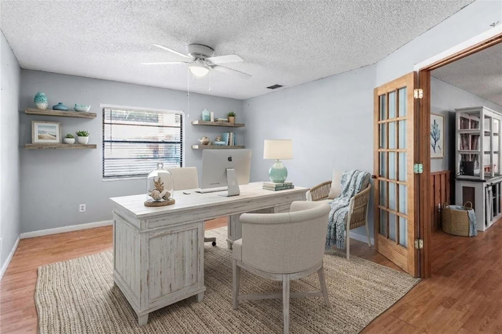 VAN LAKES - Residential
