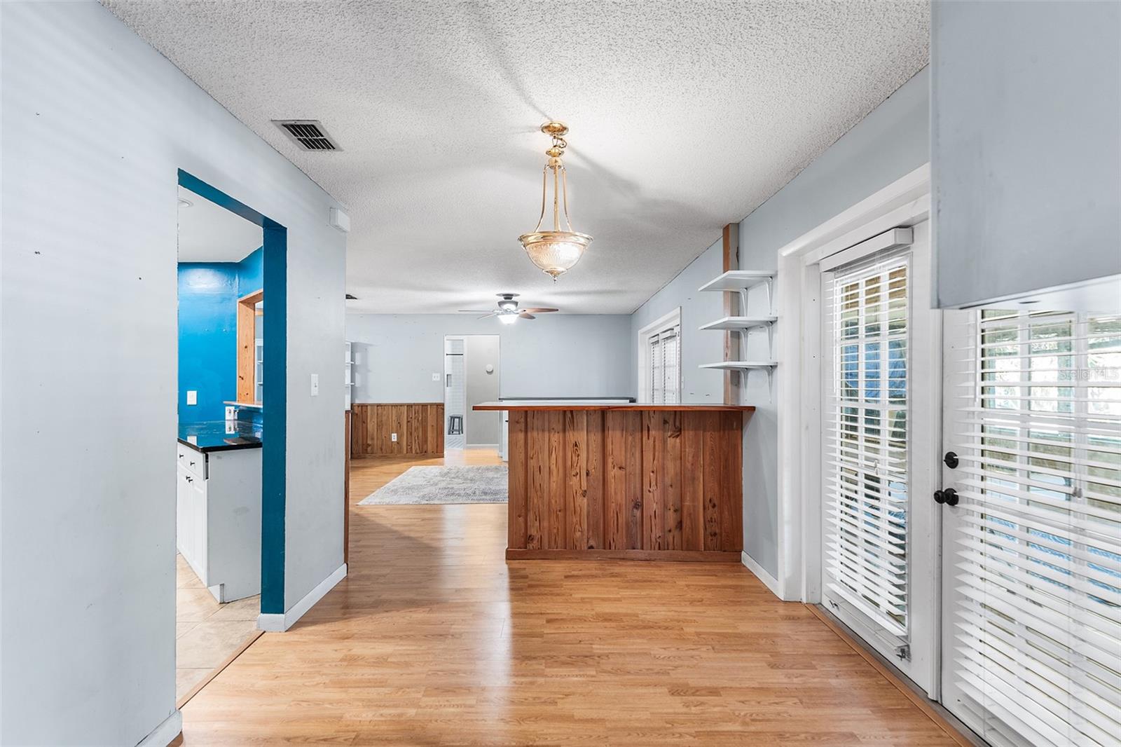 VAN LAKES - Residential