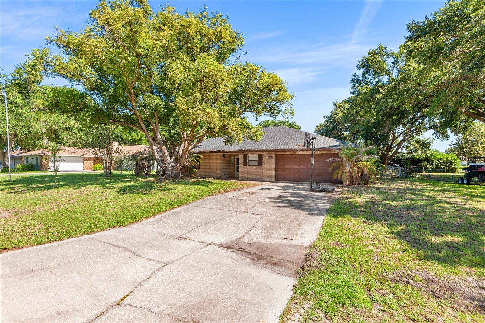 VAN LAKES - Residential