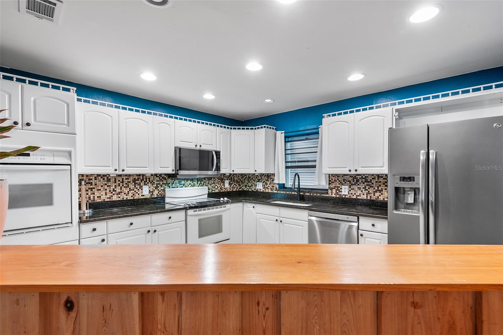 VAN LAKES - Residential