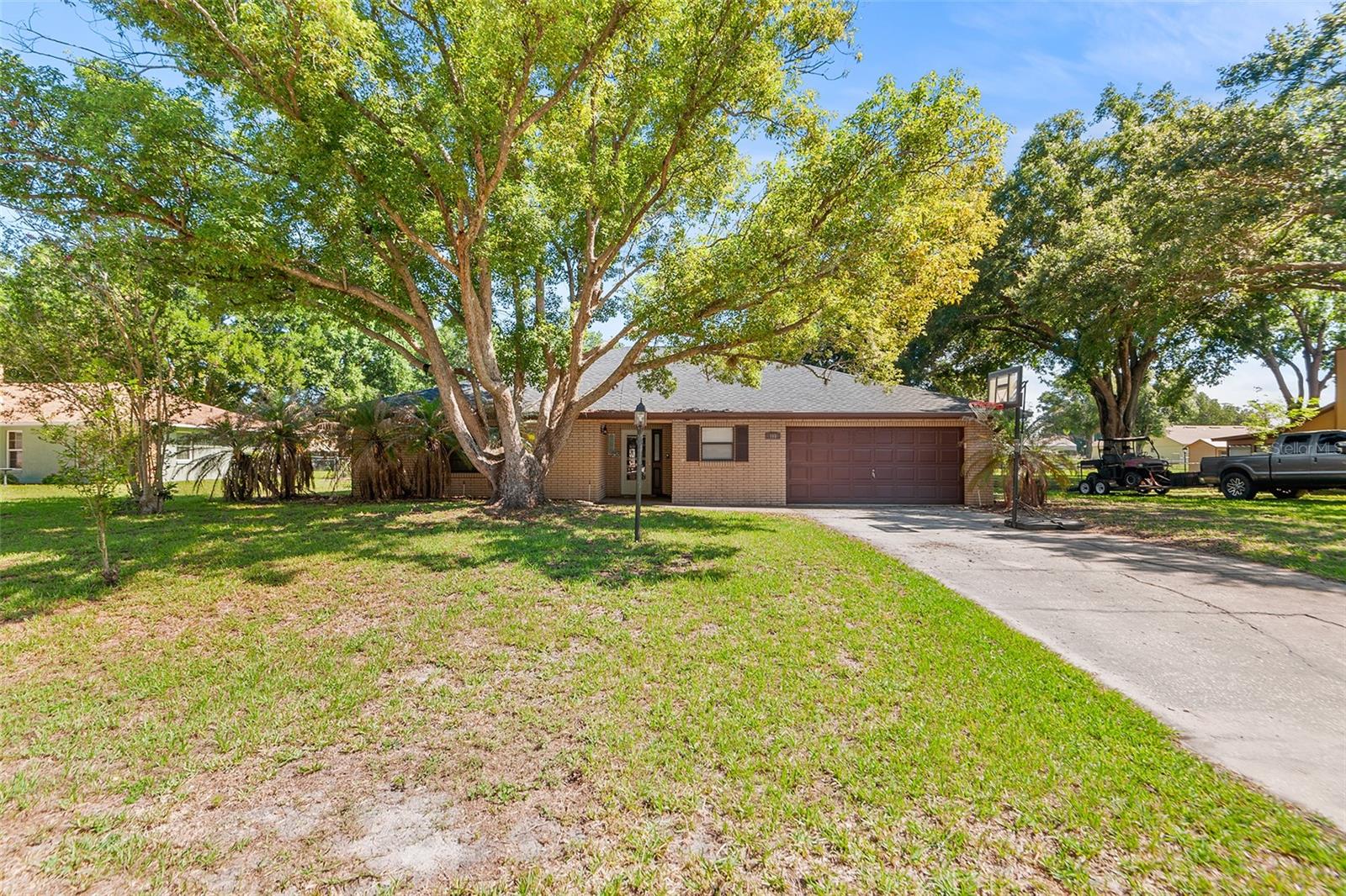 VAN LAKES - Residential