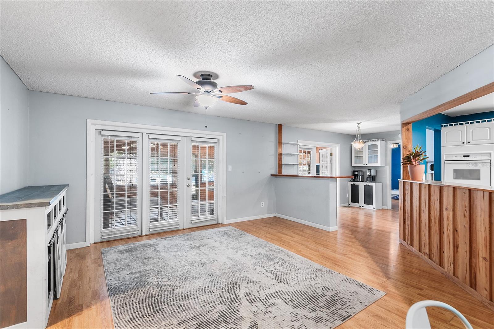 VAN LAKES - Residential
