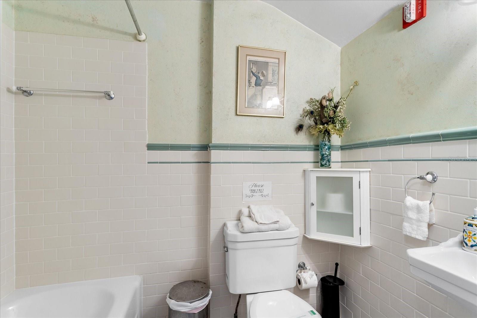 OAKLAND - Residential