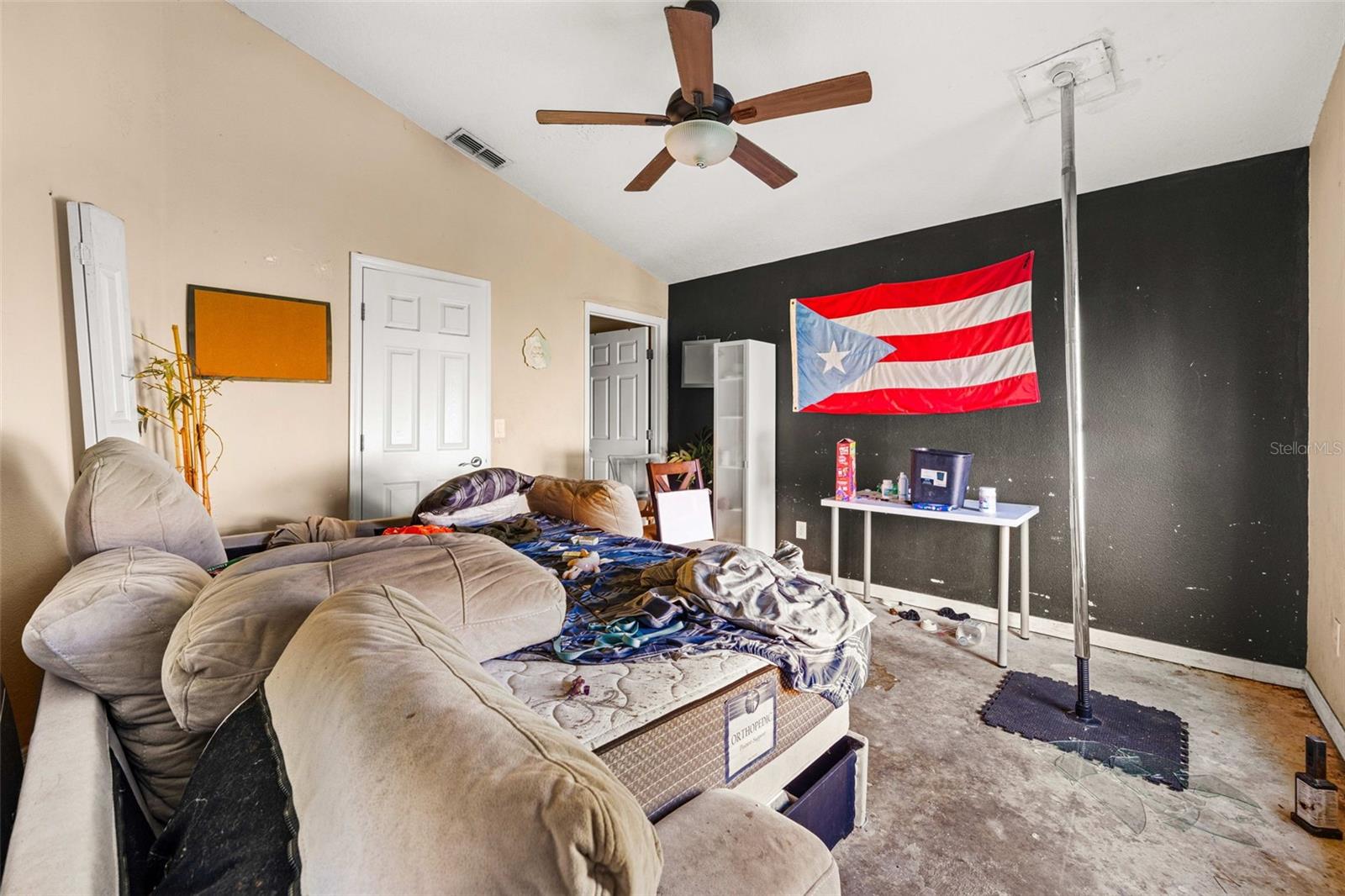 PINE RIDGE HOLLOW EAST PH 02 - Residential